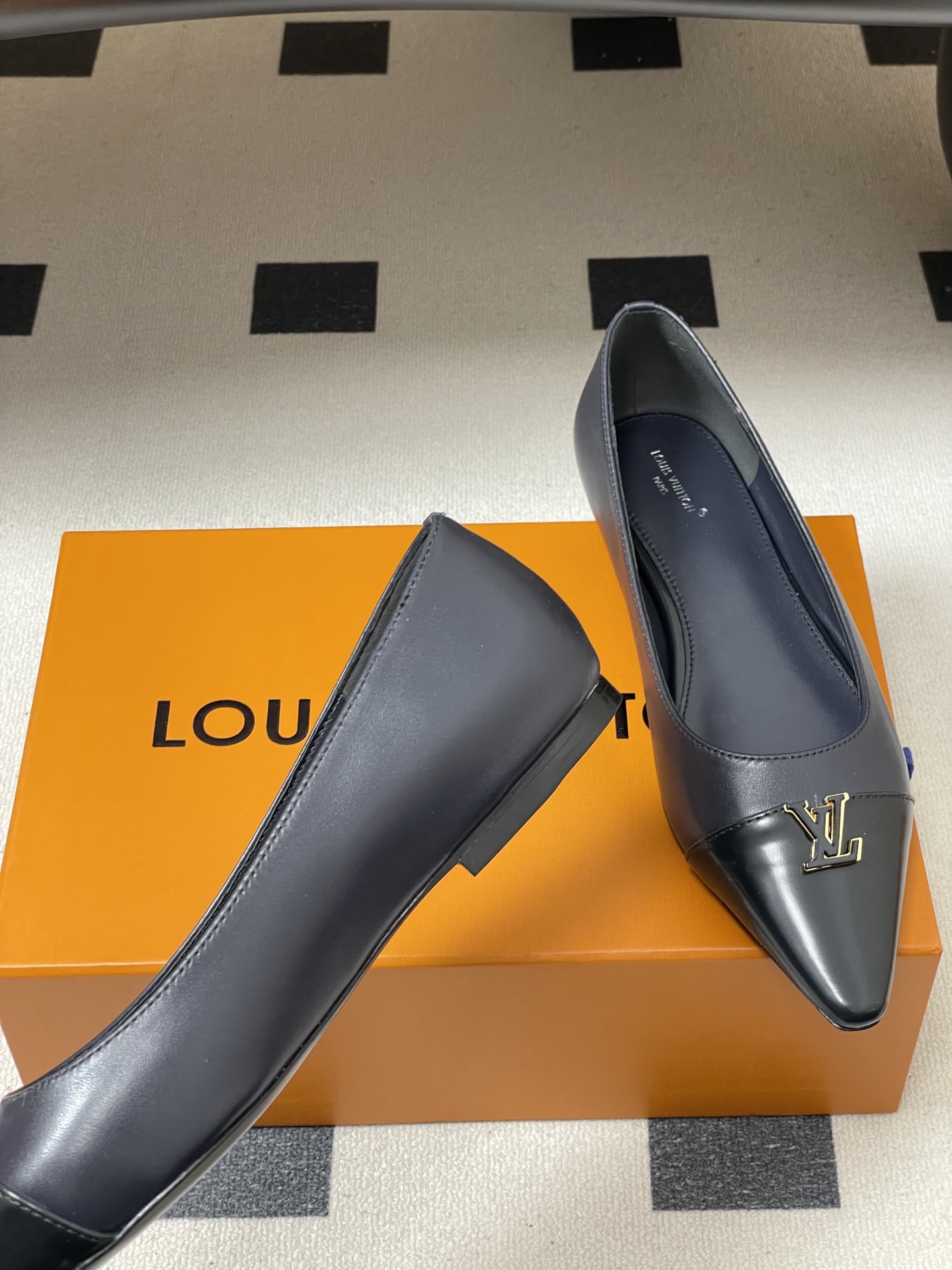 Women's high heels